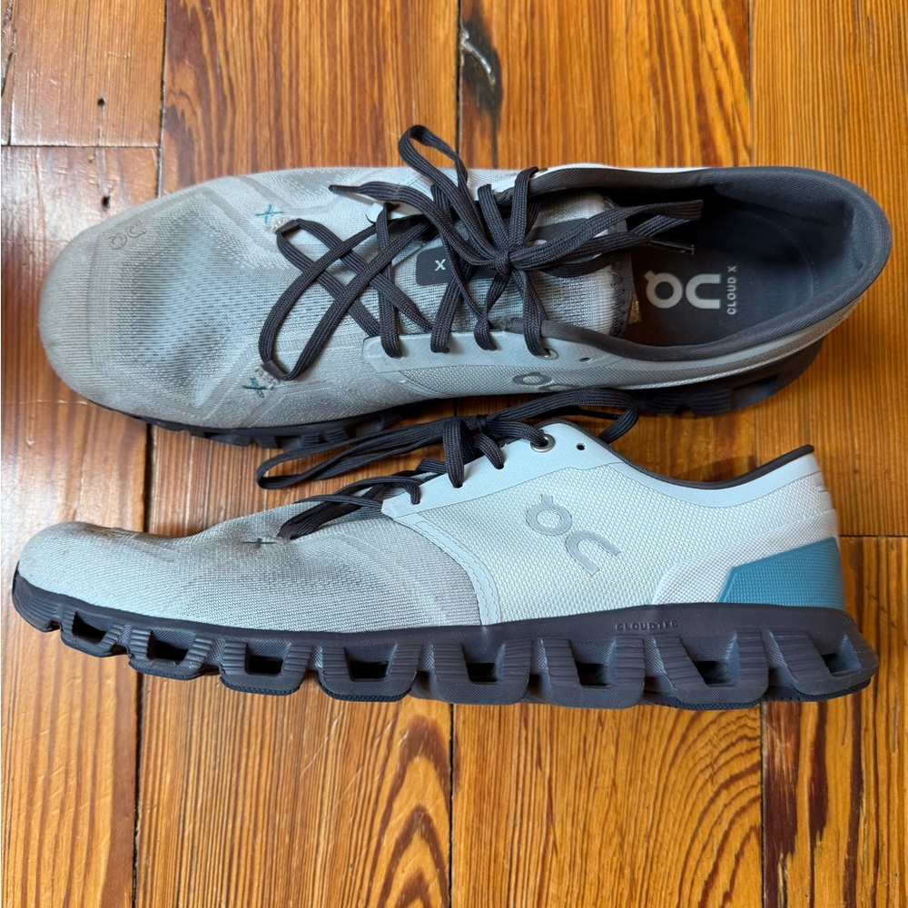 On Running Cloud X Men's Athletic Shoes in Gray and Teal